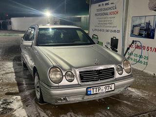 Mercedes E-Class