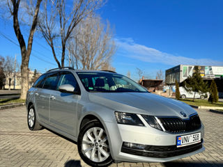 Skoda Octavia foto 2