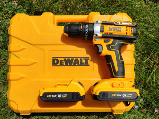 Новый ударный шуруповёрт DeWalt 24v/6ah с большим набором инструментов foto 2