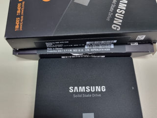 Samsung 870 evo foto 1