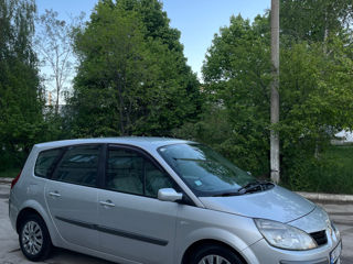 Renault Grand Scenic foto 2