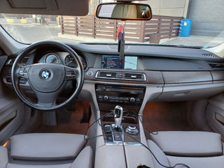 BMW 7 Series foto 9