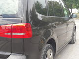 Volkswagen Touran foto 4