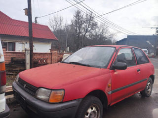 Toyota Starlet foto 2