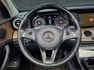 Mercedes E-Class foto 14