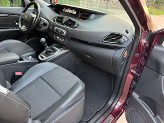 Renault Scenic foto 9