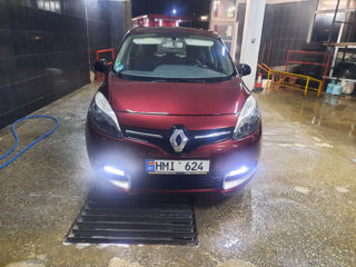 Renault Scenic foto 1