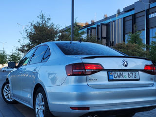 Volkswagen Jetta foto 14