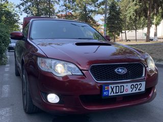 Subaru Legacy foto 1