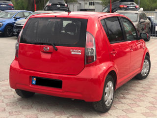 Daihatsu Sirion foto 4