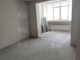 Apartament cu 3 camere, 90 m², Buiucani, Chișinău foto 2