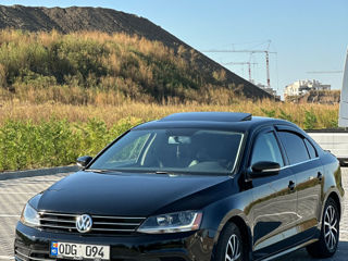 Volkswagen Jetta foto 2