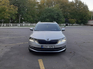 Skoda Octavia foto 1