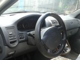 KIA Carnival foto 4