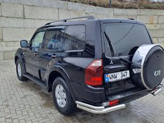 Mitsubishi Pajero foto 8