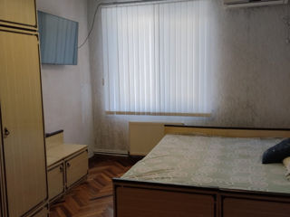 Apartament cu 2 camere, 68 m², Centru, Comrat foto 2