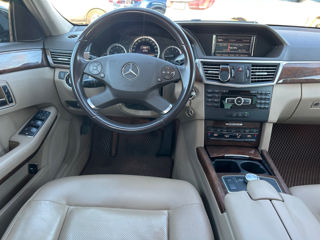 Mercedes E-Class foto 8