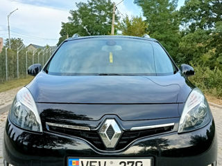 Renault Grand Scenic foto 2