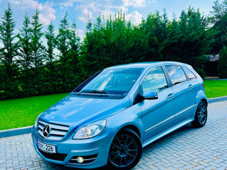 Mercedes B-Class