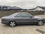 Mercedes E Class foto 6