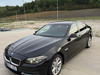 BMW 5 Series foto 1