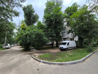 Apartament cu 1 cameră, 35 m², Botanica, Chișinău foto 8