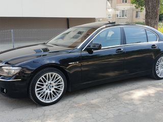 BMW 7 Series foto 1