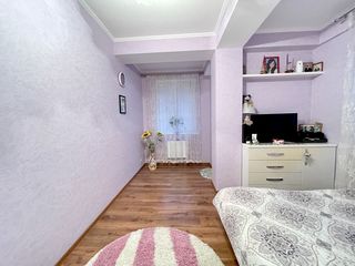 Apartament cu 2 camere, 59 m², Durlești, Chișinău foto 2