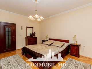 Casă spre vânzare cu 8 camere, 427 m2 în Chișinău, Centru foto 4