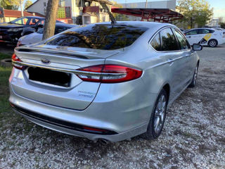 Ford Fusion foto 6