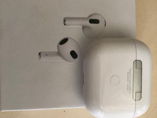 AirPods 3