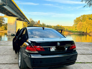 BMW 7 Series foto 6