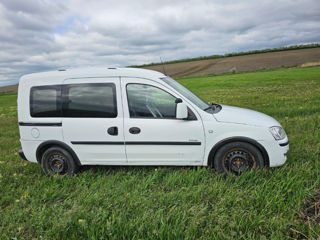 Opel Combo foto 2