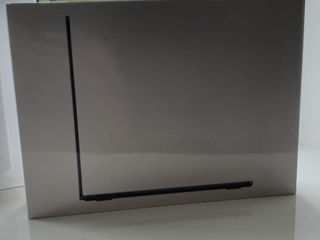 Macbook Air 13.6" M2 8Gb 256 SSD Midnight Nou / Sigilat/ Factura