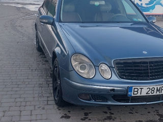 Mercedes E-Class foto 7