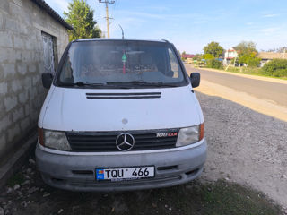 Mercedes Vito foto 2