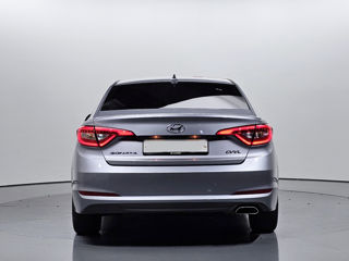 Hyundai Sonata foto 3