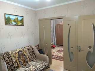 Se vinde apartament 1 camera seria 143 ,50mp,et 5 din 9  comuna Dobrogea,Botanica 18000 euro*!!! foto 1