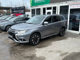 Mitsubishi Outlander foto 3