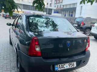 Dacia Logan foto 3