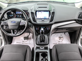 Ford Kuga foto 4