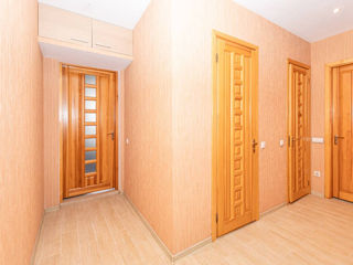 Apartament cu 2 camere, 56 m², Sculeni, Chișinău foto 8