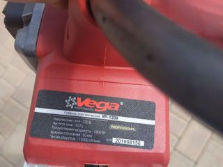 Отличное качество рубанок VEGA Professional VP-1200