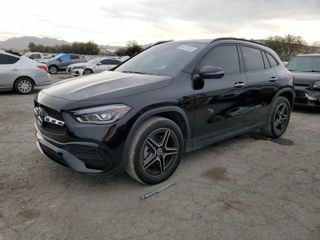 Mercedes GLA foto 2