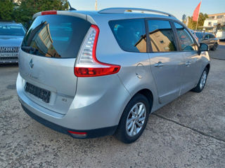 Renault Grand Scenic foto 8