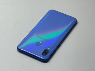 Samsung Galaxy A40 64/4 GB foto 2