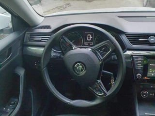 Skoda Superb foto 2