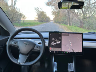 Tesla Model 3 foto 7