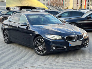 BMW 5 Series foto 4