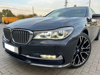 BMW 7 Series foto 5